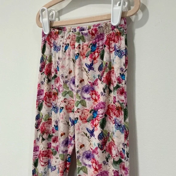 KIDS: Posh Peanut Classic Flower Butterfly Pajama Set - Picture 3 of 7